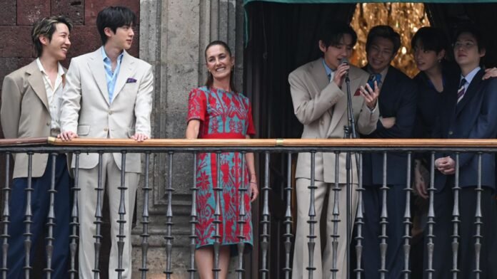 BTS-México-Saludo-Palacio Nacional